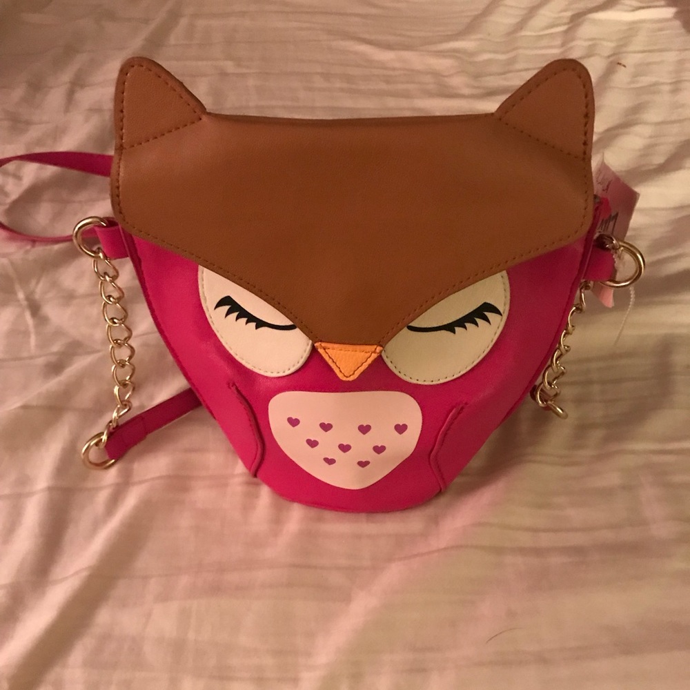Owl luv Betsey Crossbody